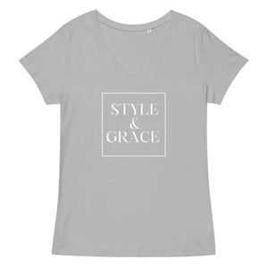 Style & Grace Women’s fitted v-neck t-shirt